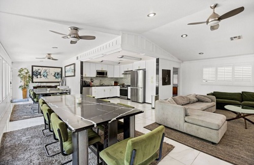 Las Vegas House | Your Own Resort Close to the Strip!