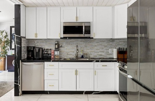 Las Vegas House | Your Own Resort Close to the Strip!