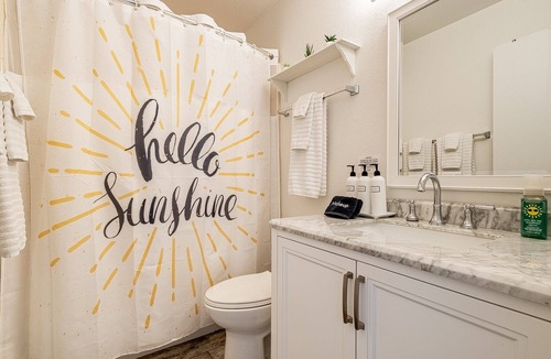 Yuma House | Yuma Sunshine House l 4 mi. to Col. River! POOL w/slide! Sleeps 10! 4B/2B