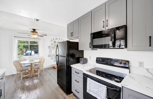 Reno/Tahoe Airport House | Zen Den Peaceful Midtown Retreat