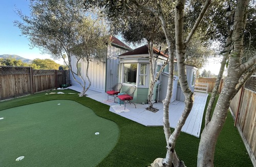 Carpinteria Cottage | Zenful Avo-Cottage w/hot tub — 5 min from the beach & hiking!
