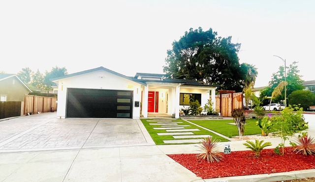 1 Cozy Private Entrance -bedroom house Silicon Valley in charming San Jose