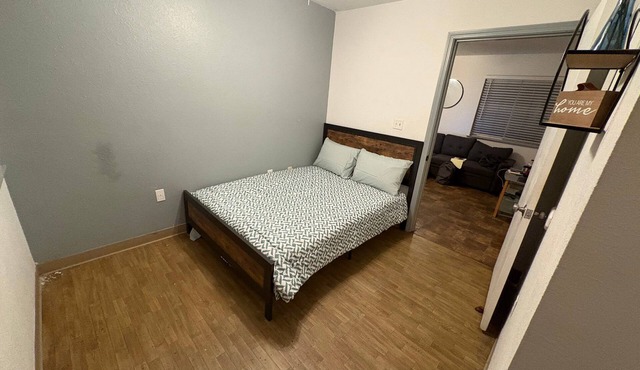 11 - 1 king, 1 full, 1 queen, 2br, 1ba suite