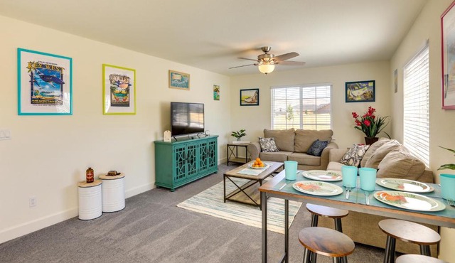 12 Mi to Reno: Hot Tub Haven in Sparks!