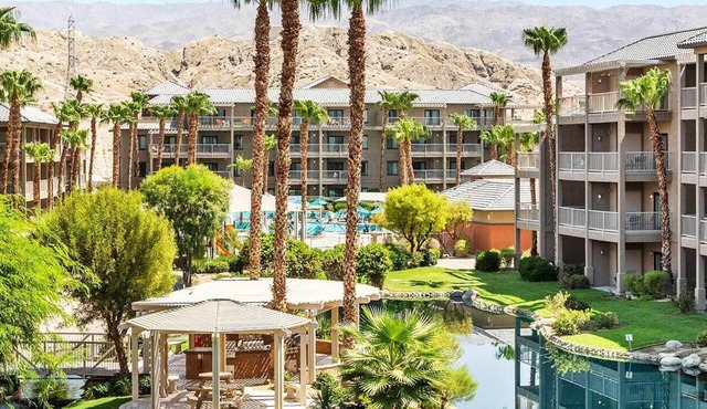 2-bedroom resort for 2027 Coachella in Indio w/refreshing AC, Lazy River, & Pool