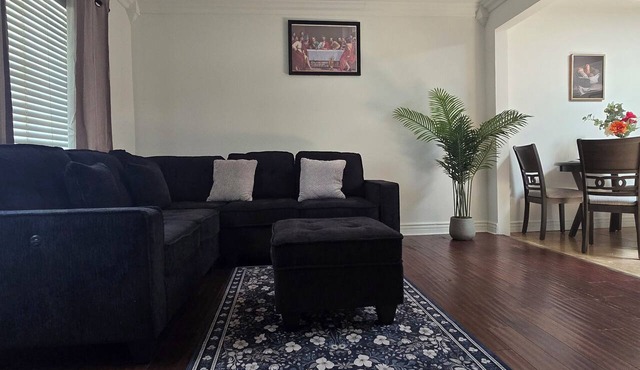 2-bedroom studio in Norwalk with AC and comfort close to mayor theme parks