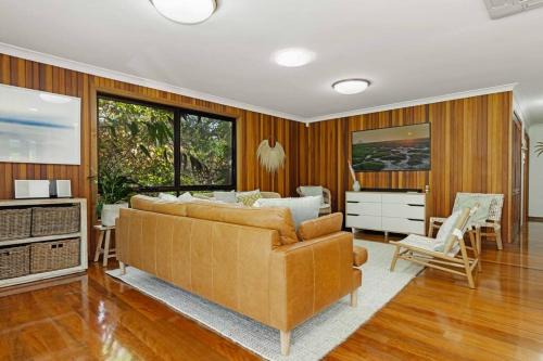 20 Steps - Beachfront Home - Stunning & Stylish - North of Byron