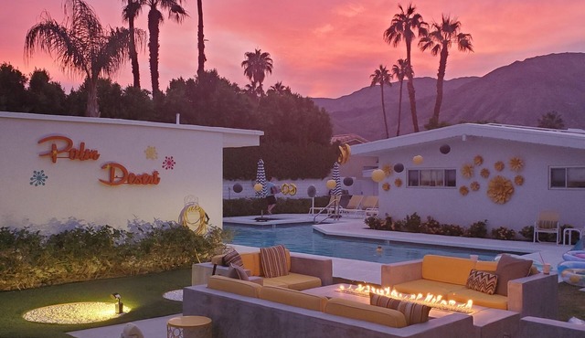 21 PALMS off of El Paseo