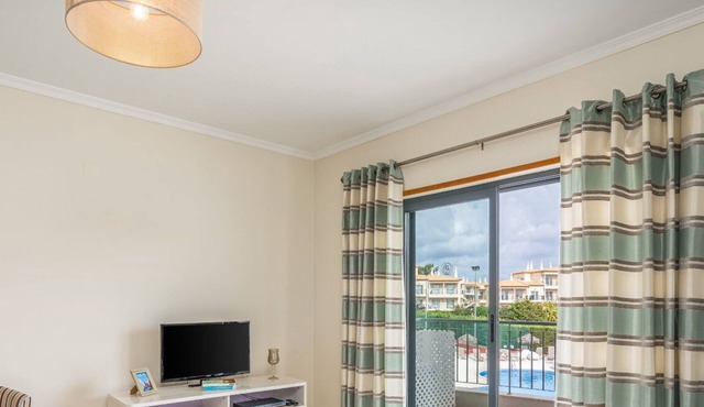 #284 Vista das Ondas by Home Holidays