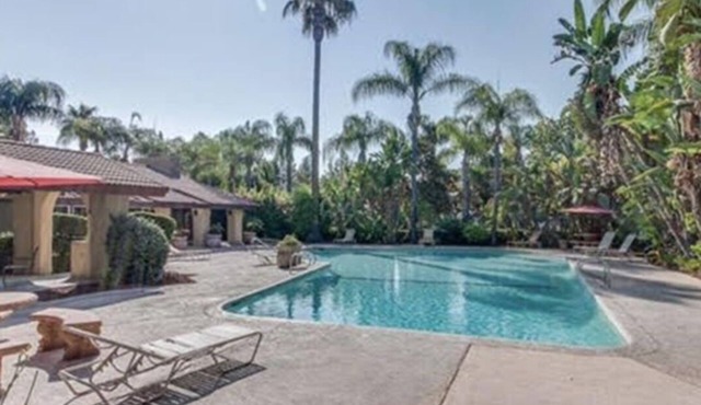 2bd/1.5 bath condo-Recharge.while in the Central Valley at Descanso del Valle.