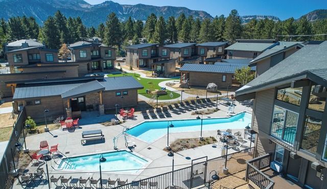 3 Family Alpine Units with Pool Access Near Mammoth Mountain & Scenic Trails