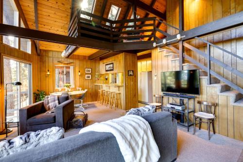 3 Mi to Big Trees State Park: Cabin w/Deck