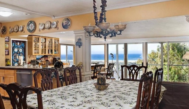 4 King Bedrooms, 2.5 Baths, Ocean View, Hot Tub, Outdoor Space, Solar Powered.
