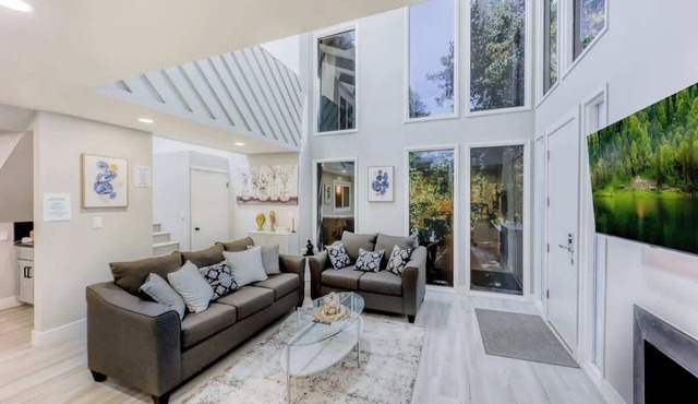 491-Luxury Home w/AC & Patio near Meta & Stanford