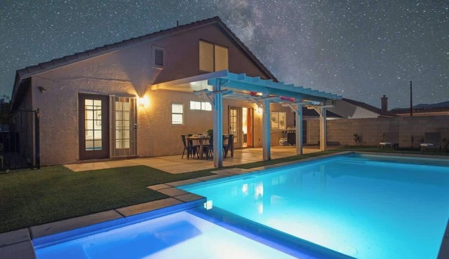 5BR Luxury Oasis w/Pool & Spa + Games and MORE!