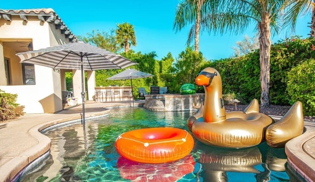 5BR Resort Style Entertainer w/ Pool, Spa & BBQ