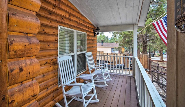8 Mi to Big Bear Lake & Village: Sugarloaf Cabin!