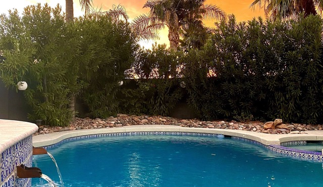 9 AM check in 9 PM check out, south facing sunny yard, Kierland area, 6 bikes