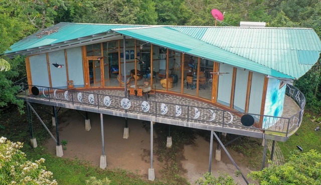 A House From Out of This World!