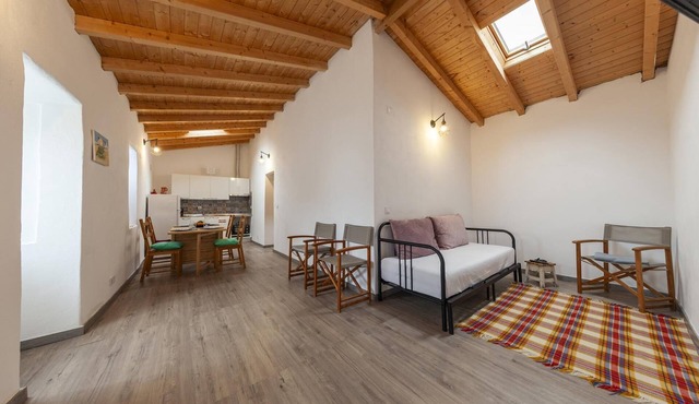 A28 - Castela Street Townhouse in Espiche