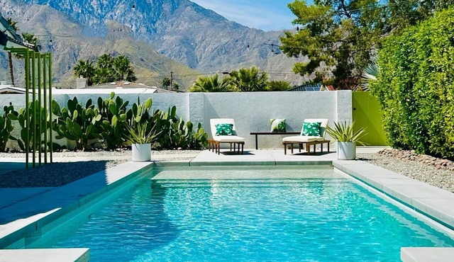 Agave Paradiso: 5BD/5BA with 4 En Suites - In Style!
