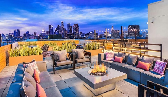 Apart Hotel near Dodgers Stadium
