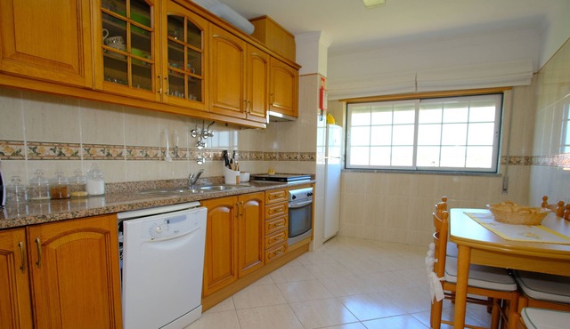Apartamento T2 em Condomínio Fechado