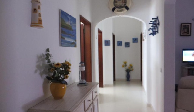 Apartamento com piscina perto da praia