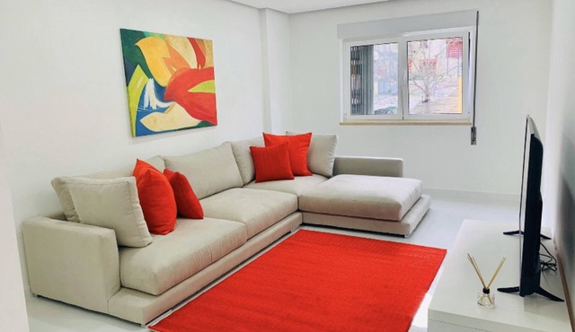 Apartamento Inteiro Bela Vista Holidays in Lisbon + car