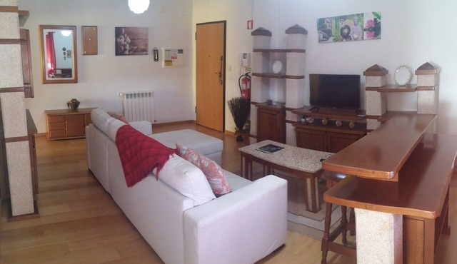 Apartment 2 Bedrooms Alto da Aguieira