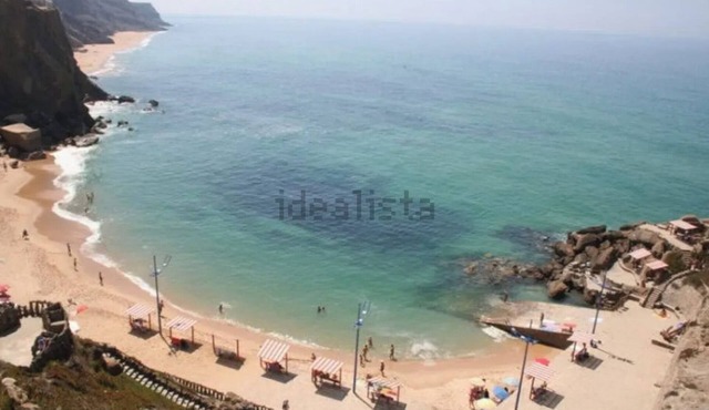 Apartment in the center of Santa Cruz, Torres Vedras with beach 5 minutes walk away
