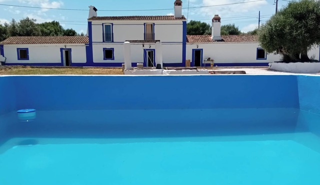 Apartment 'Monte Da Broa' with Mountain View, Private Pool and Wi-Fi