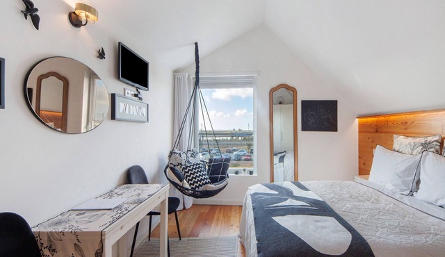 Apartment 'Ria' with Wi-Fi and Air Conditioning