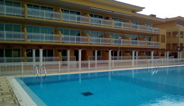Apartment t2 with 120 mts with swimming pool and tennis and soccer field