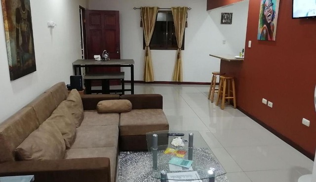 Aptos Casa Caribe, habitaciones privadas en aptos compartidos & aptos completos con auto entrada
