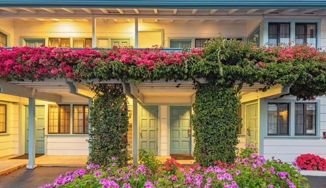 Arbor Inn Monterey