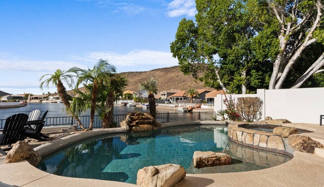 Arrowhead Lakes Luxury | Dock, Pontoon Boat, Pool & Fire Pit