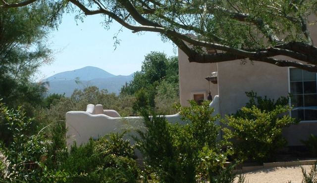 Art, hiking, relaxing under the stars in Julian/Anza Borrego