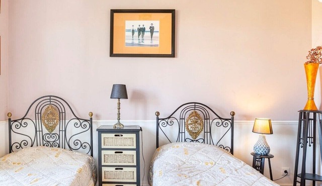 B & B Violet with Chimney