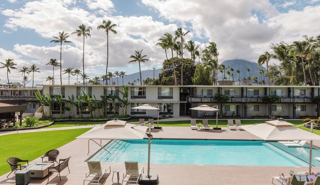 Beachfront Retreat | 2 Modern Units | Outdoor Pool | Parking | Pets Welcome