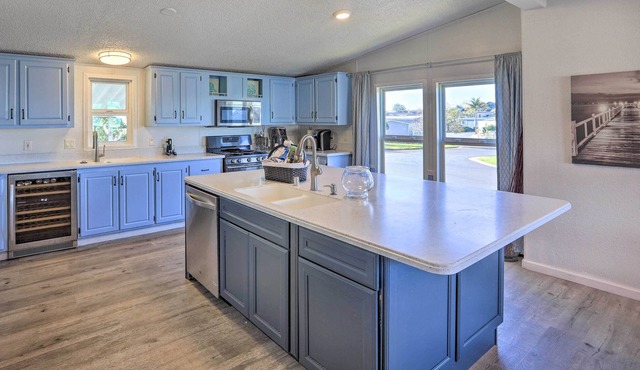 Beachgoers' Haven in Arroyo Grande, 5 Mi to Ocean!