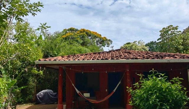 Beatiful Cozy House/Nice garden-near to the beach