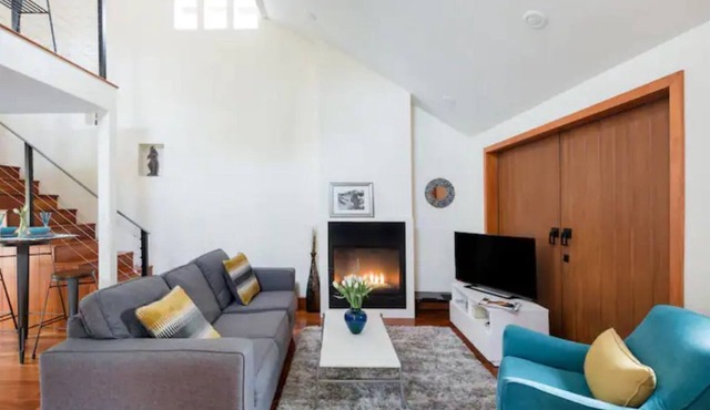 Beautiful and Private Modern Cottage Close to Silicon Valley