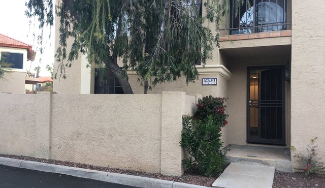 Beautiful courtyard villa at the Pointe Resort Condominiums at Tapatio Cliffs