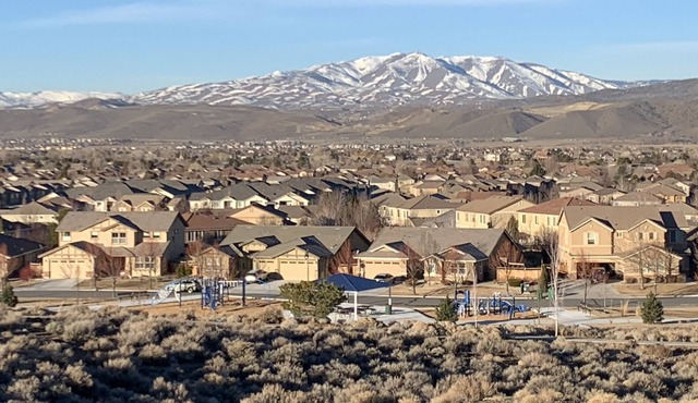 Beautiful home with stunning view of the Sierras