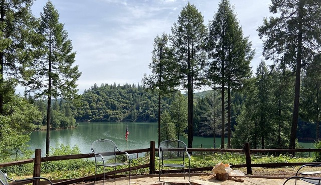 Beautiful Rollins Lake Inn - Studio Cabin #1