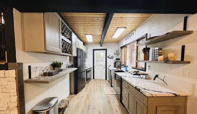Beautiful Wrightwood Chalet