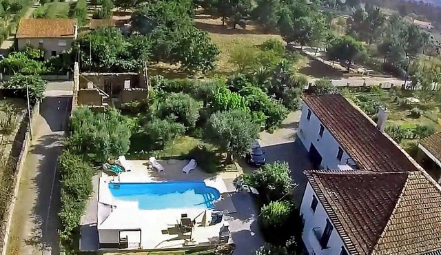 Bed and breakfast in Tabua – Traditional Portuguese Farmhouse