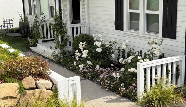 Bell Cottage - Charm, Comfort, Ease