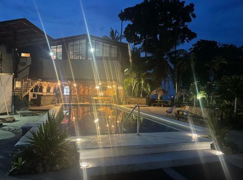 Black Beach Hostel